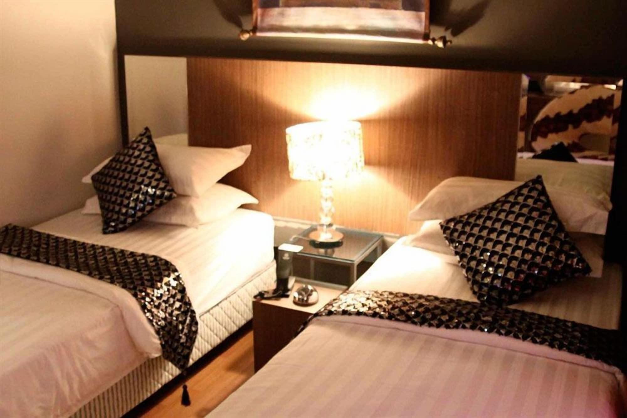 Arenaa Deluxe Hotel Malacca Kültér fotó