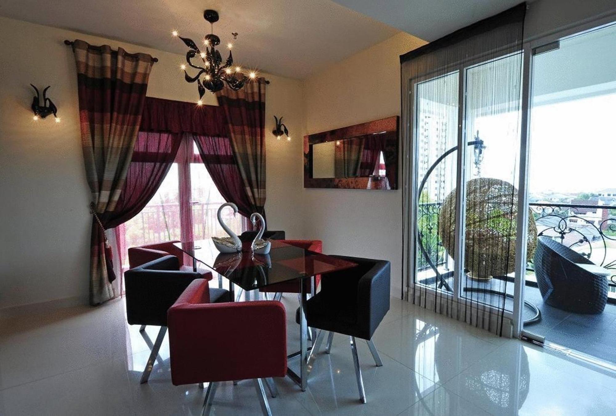 Arenaa Deluxe Hotel Malacca Szoba fotó